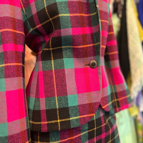 90s Funky Tartan Suit - Picture 11 of 16